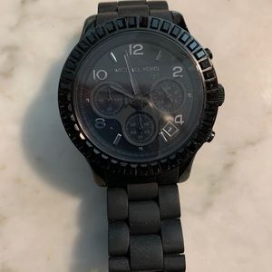 Michael Kors Black Watch never worn😍